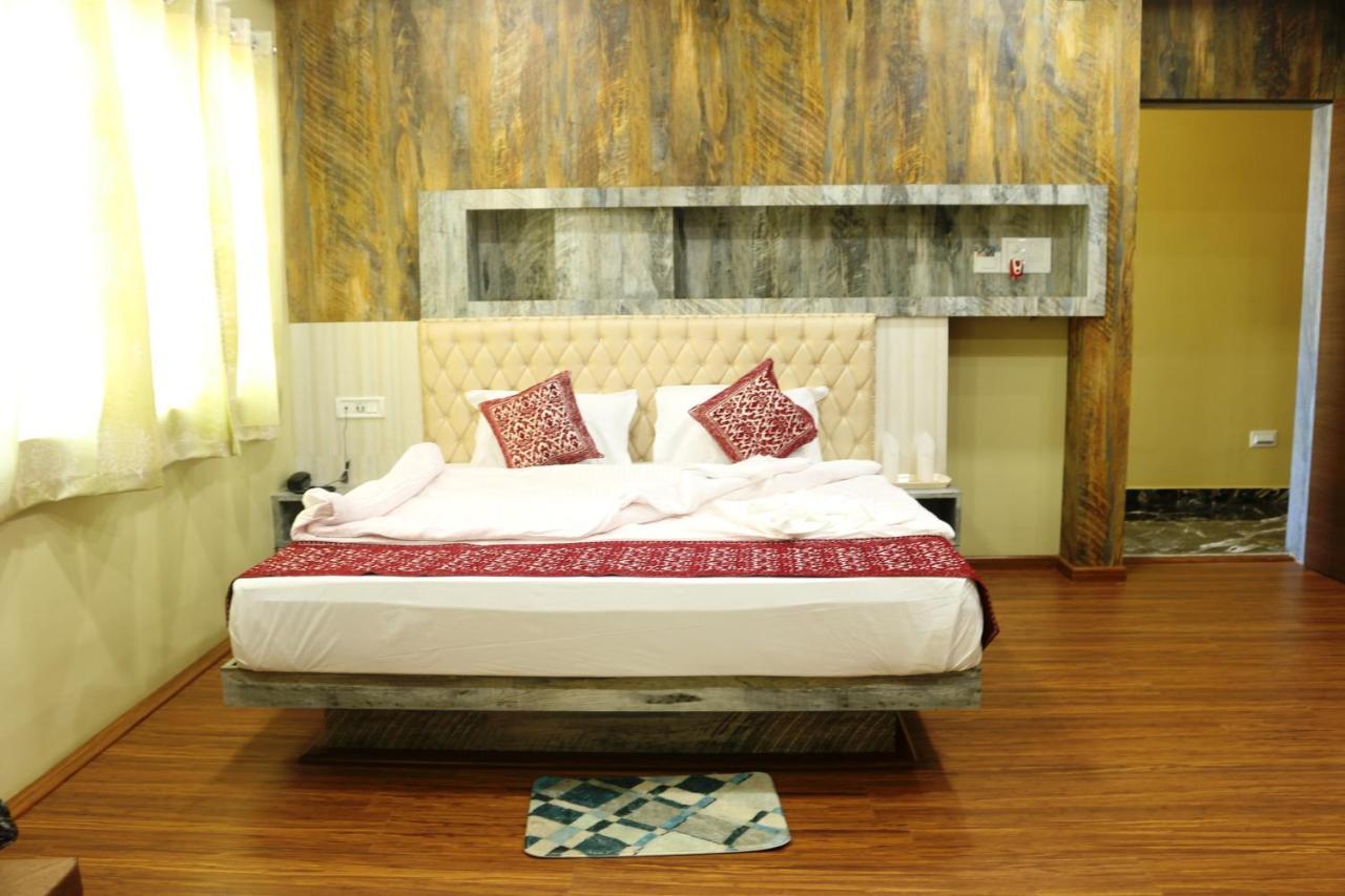 Hotel Himalaya Agartala Ngoại thất bức ảnh