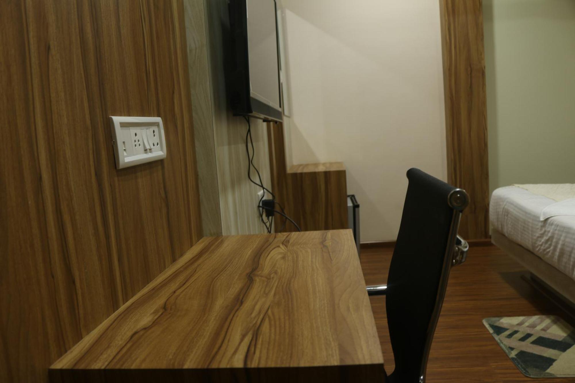Hotel Himalaya Agartala Ngoại thất bức ảnh