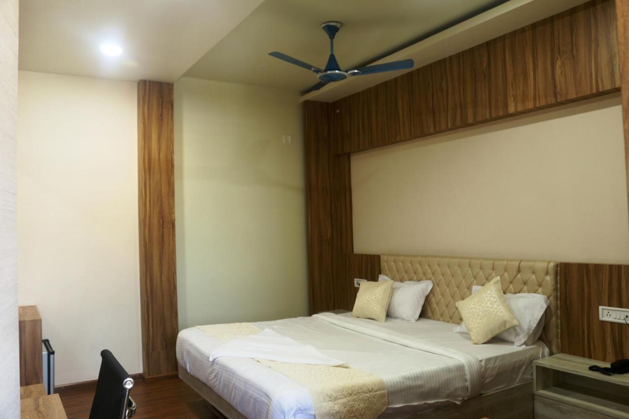 Hotel Himalaya Agartala Ngoại thất bức ảnh