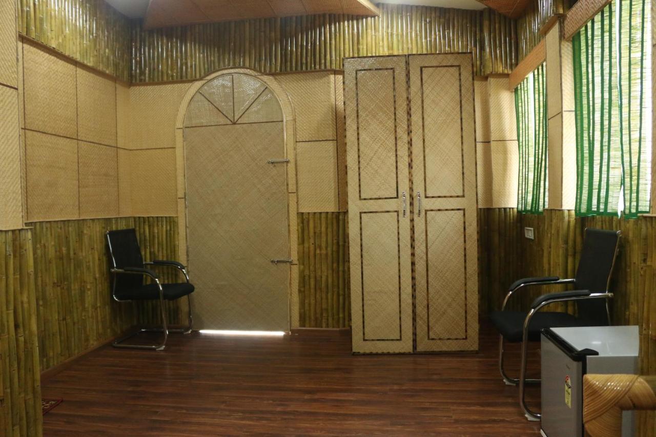 Hotel Himalaya Agartala Ngoại thất bức ảnh