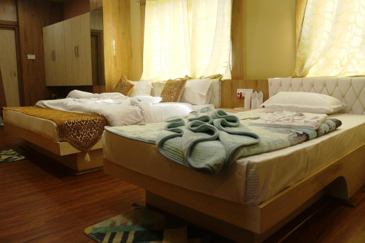 Hotel Himalaya Agartala Ngoại thất bức ảnh