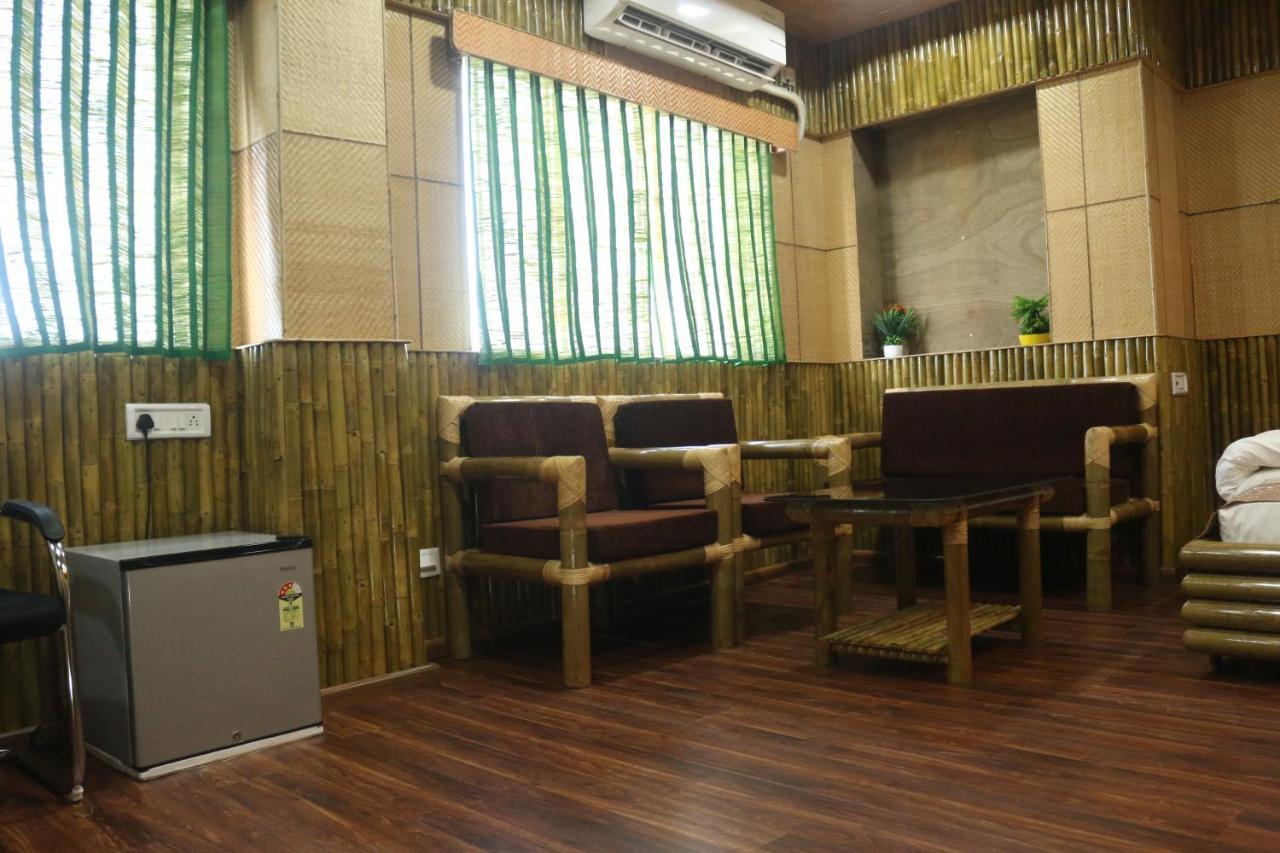 Hotel Himalaya Agartala Ngoại thất bức ảnh