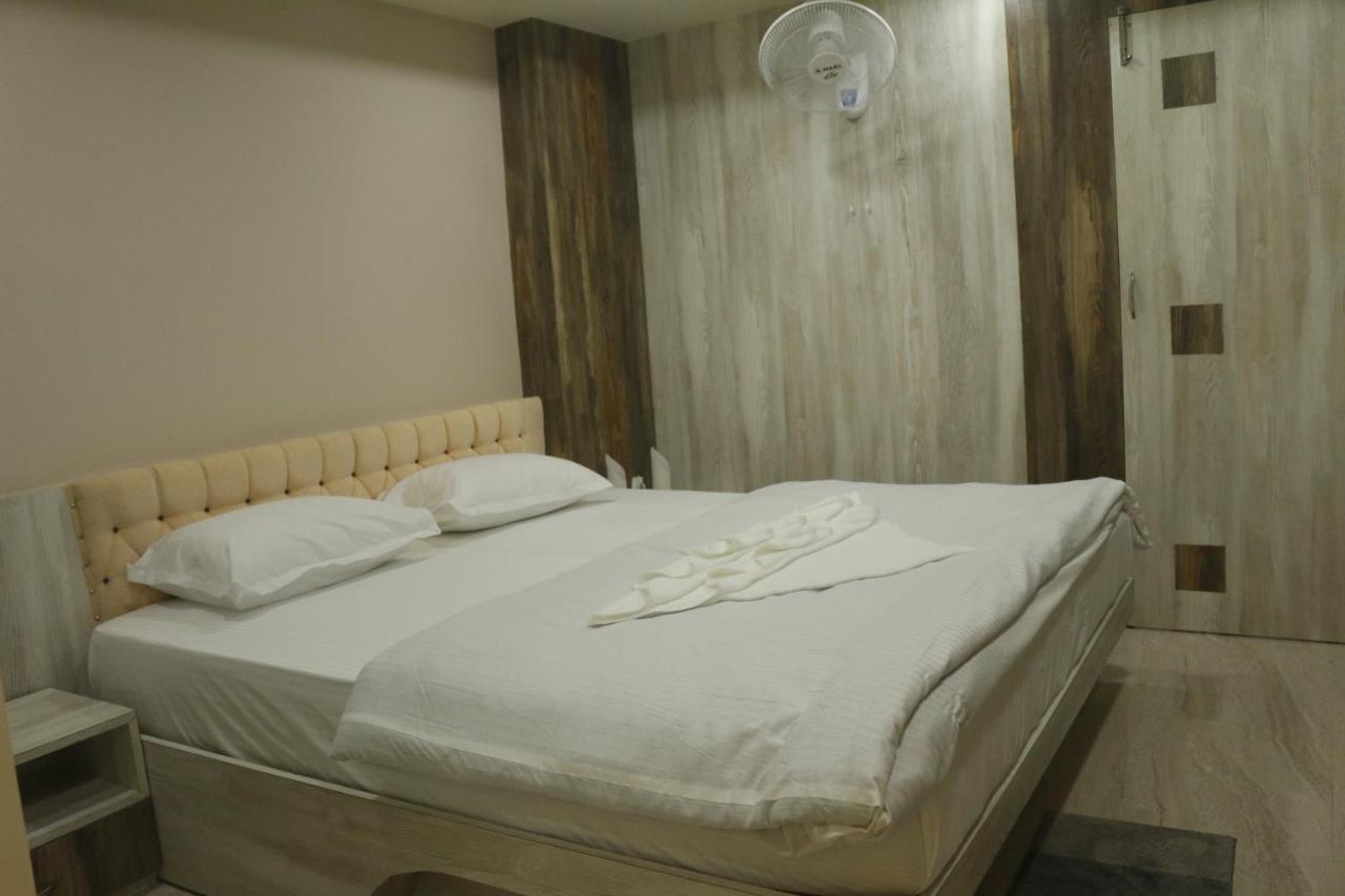 Hotel Himalaya Agartala Ngoại thất bức ảnh