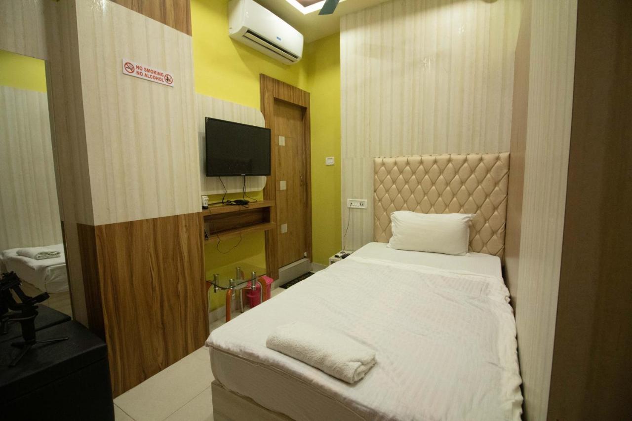 Hotel Himalaya Agartala Ngoại thất bức ảnh