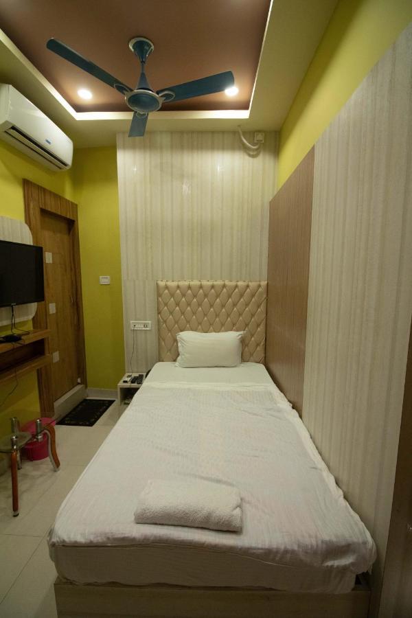 Hotel Himalaya Agartala Ngoại thất bức ảnh