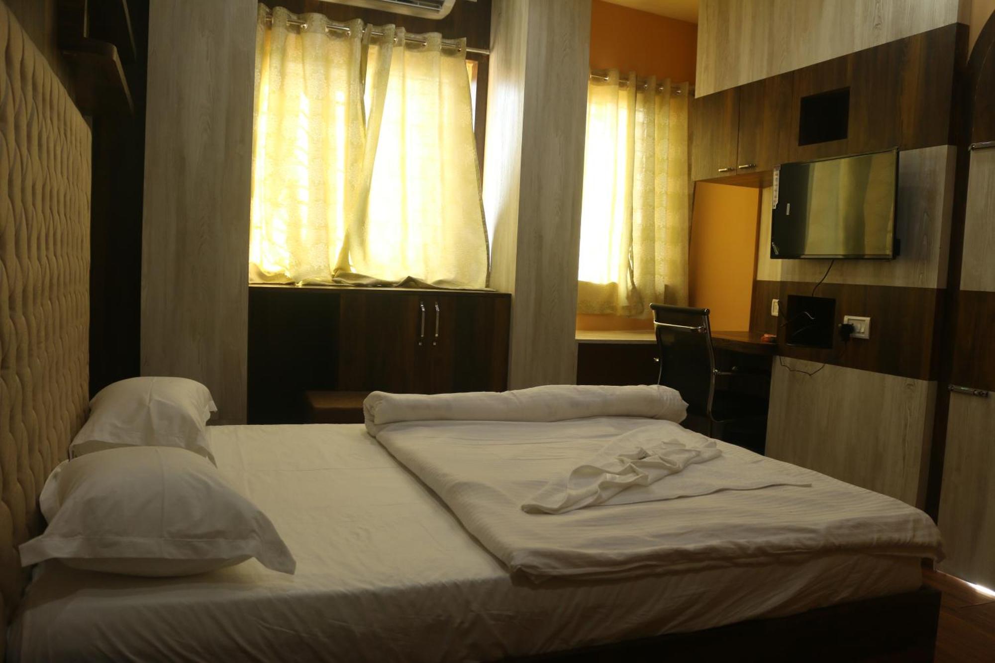Hotel Himalaya Agartala Ngoại thất bức ảnh