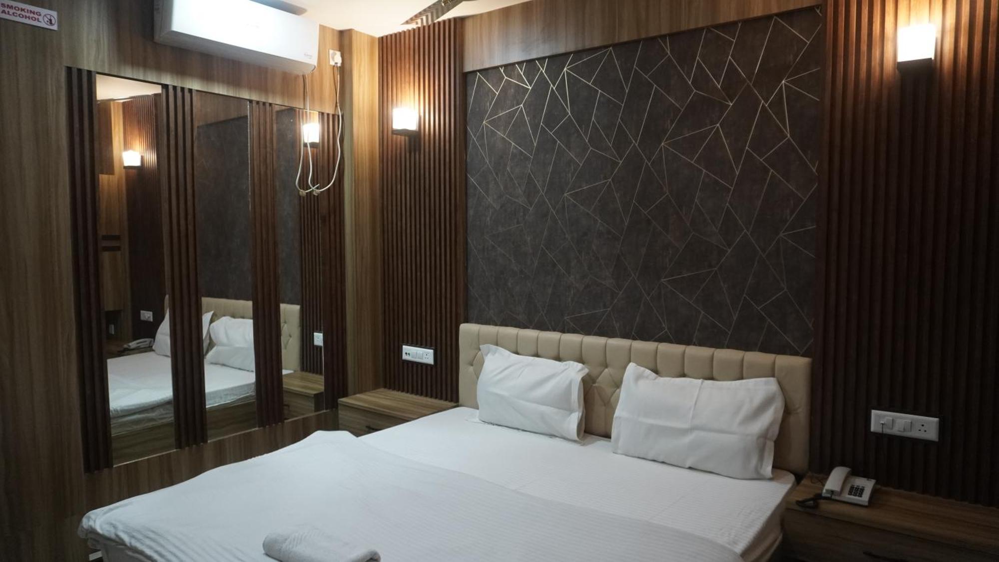 Hotel Himalaya Agartala Ngoại thất bức ảnh
